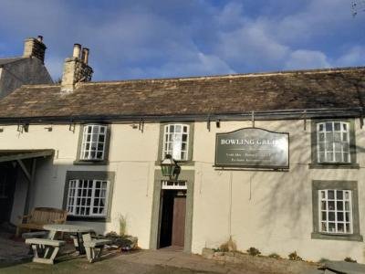 Ye Olde Bowling Green Inn