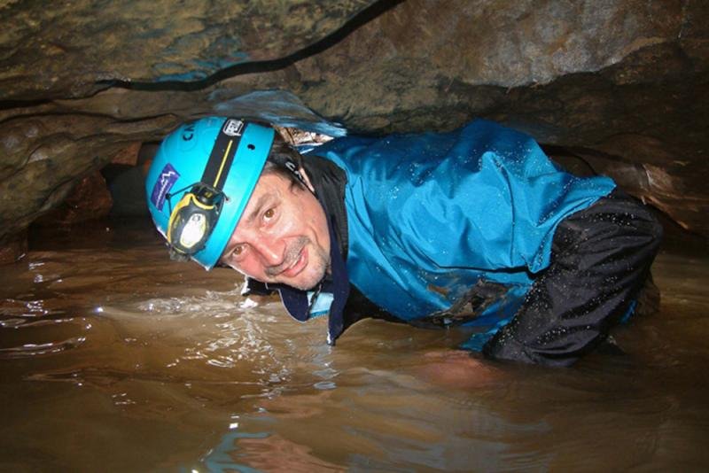 Peak District Caving Courses